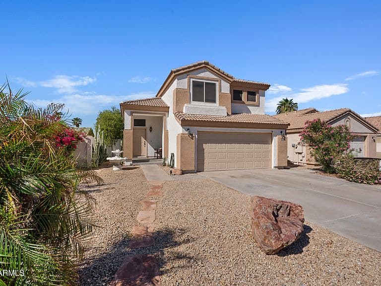 13523 W DESERT FLOWER Drive photo 2