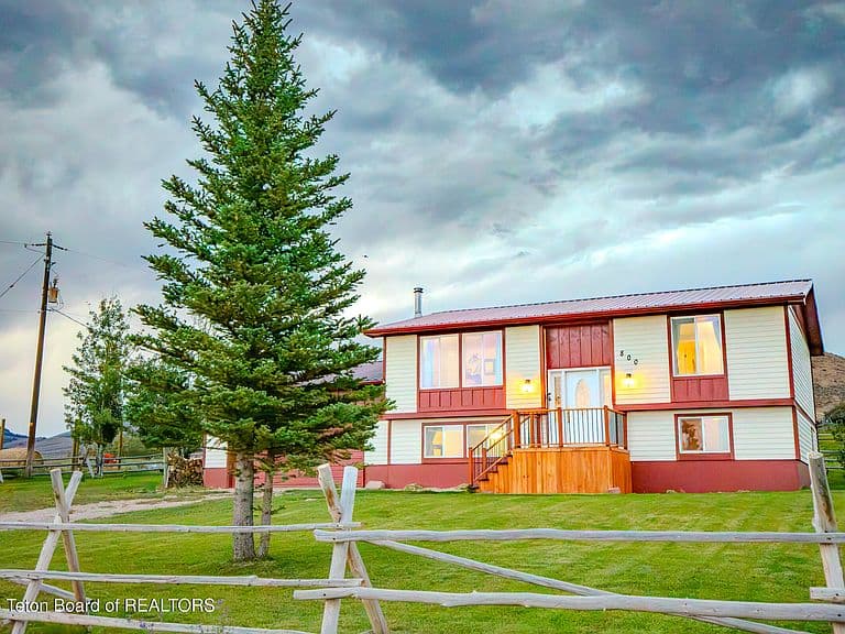 800 Bailey Loop photo 4