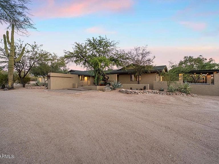 32624 N 46TH Street photo 5
