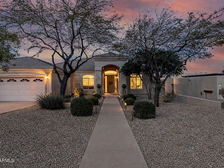 11203 N PINTO Drive photo 1