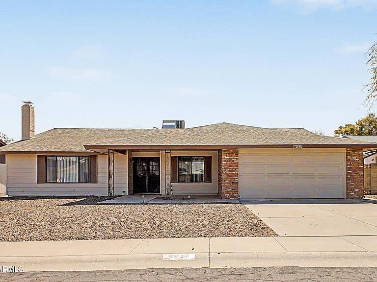 4827 E PAIUTE Street photo 1