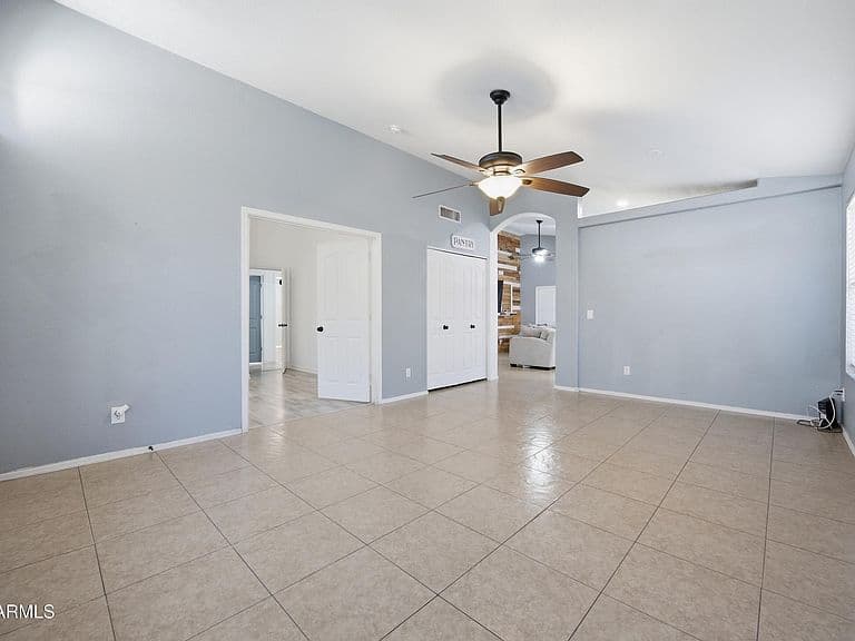 12402 W EDGEMONT Avenue photo 5