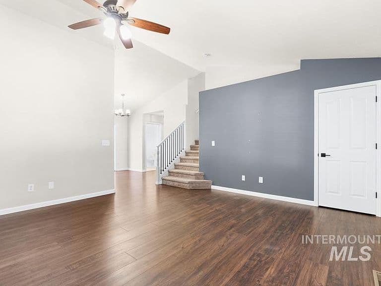 1304 N Atherton Ave photo 3