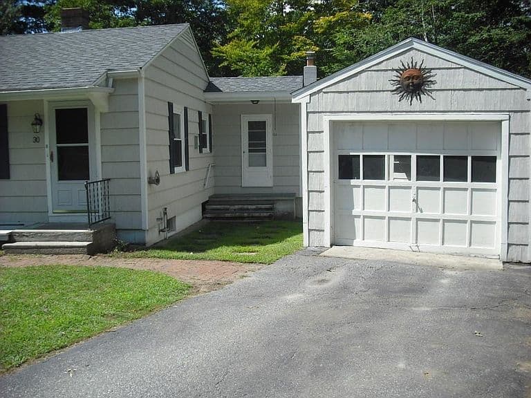 30 Fox Circle photo 2