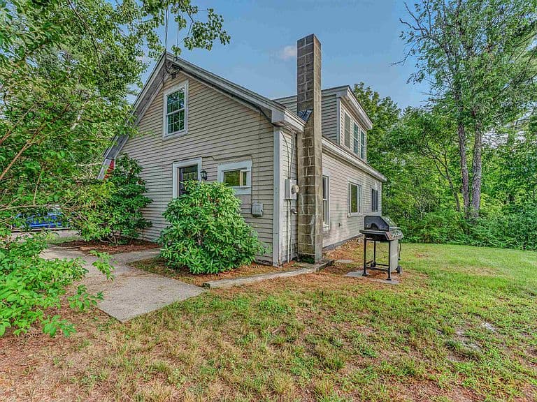 402 Oak Hill Road photo 2