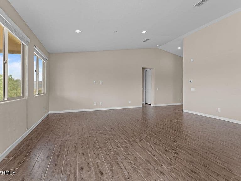 16640 E DESERT VISTA Trail photo 5
