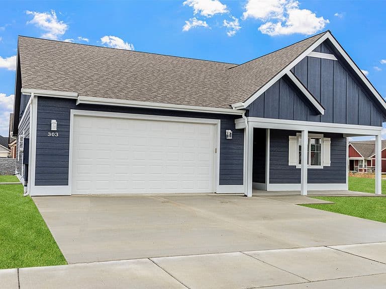 303 Waterleaf Ln photo 3