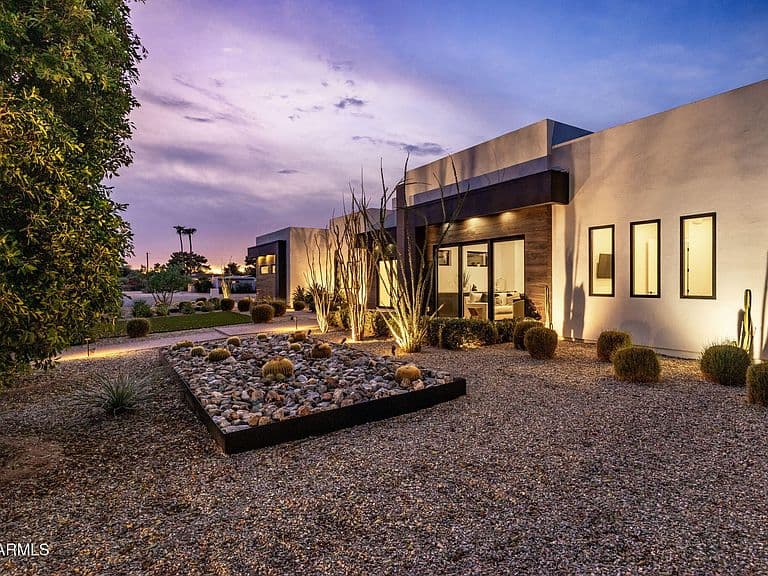 6602 E Cholla Street photo 2