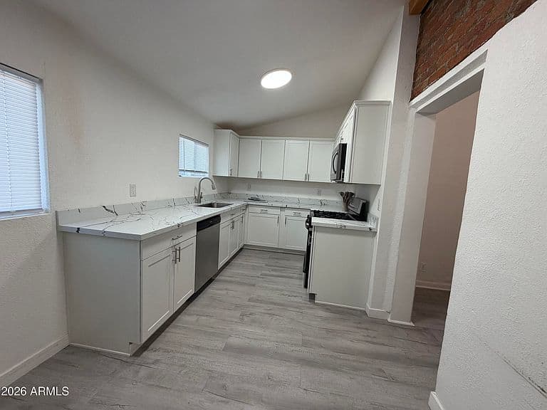 360 W PINAL Street photo 4