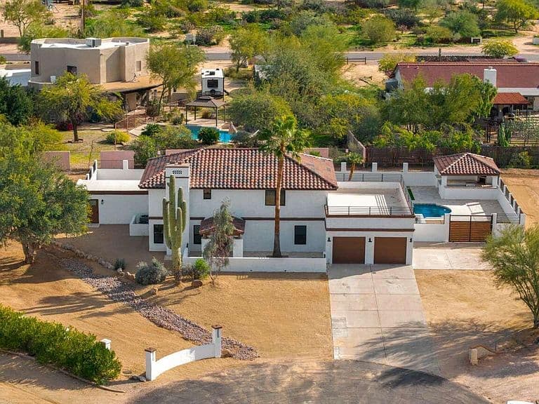 5716 E Desert Vista Trl photo 1