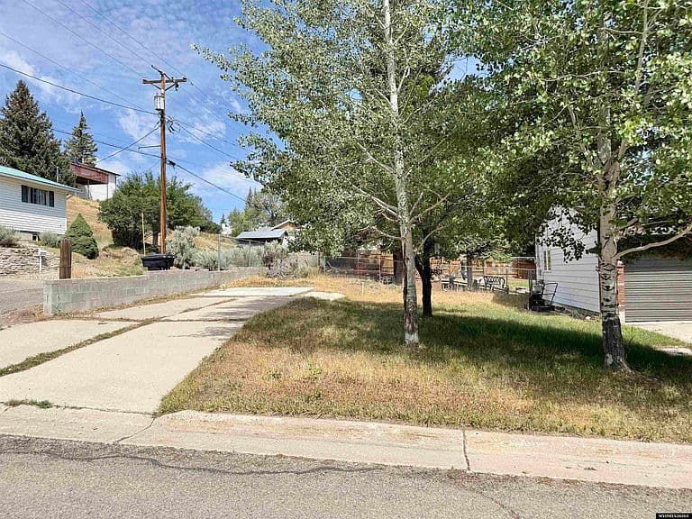 301 Quartz St photo 5