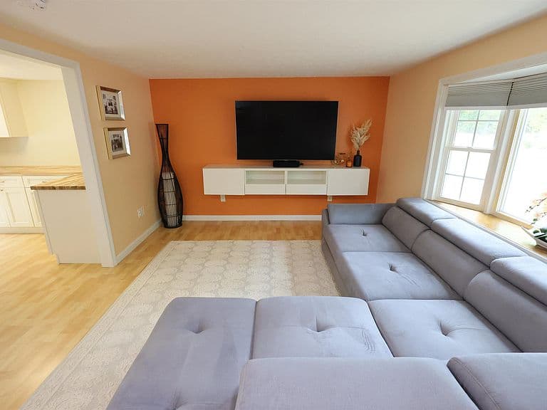 19A Deerwood Drive #A photo 4