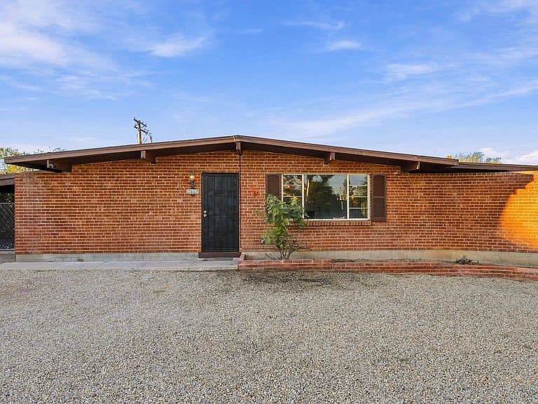 7443 E Calle Sinaloa photo 2