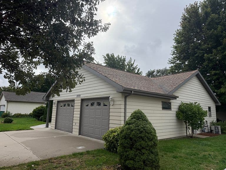 1209 Williams Ave photo 4