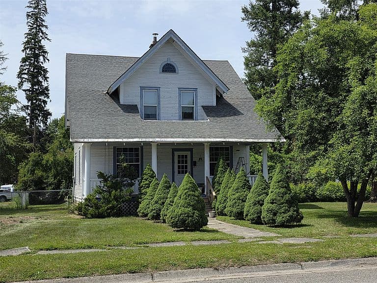 418 Idaho Ave photo 2