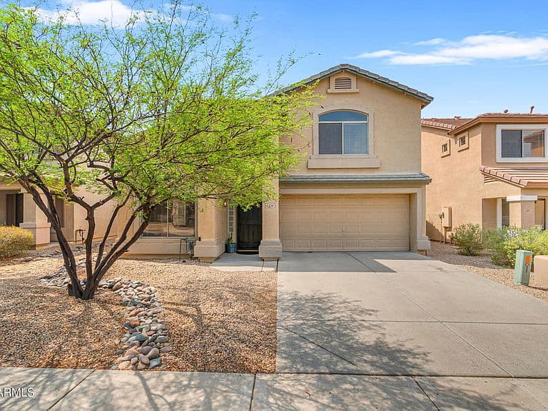 2339 W RUNNING DEER Trail photo 2