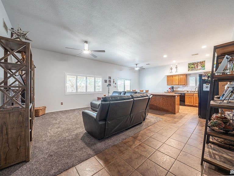 11660 E Alpha Way photo 4