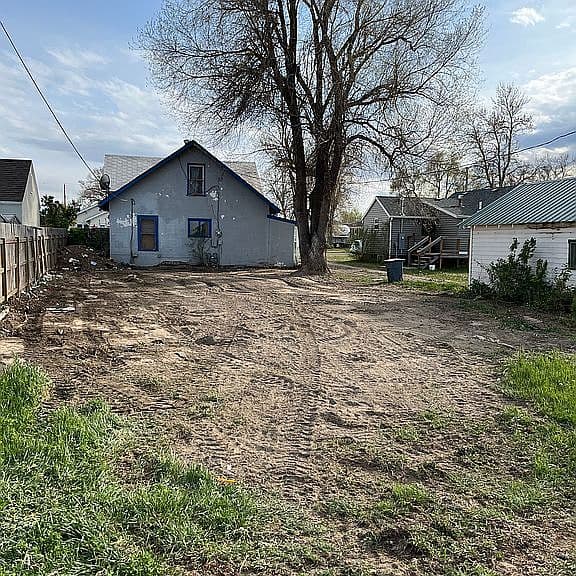 518 3rd St SE photo 2