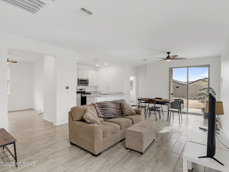 10593 W Halsey Dr photo 2