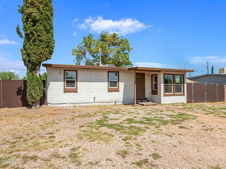 165 Sherbundy St photo 1