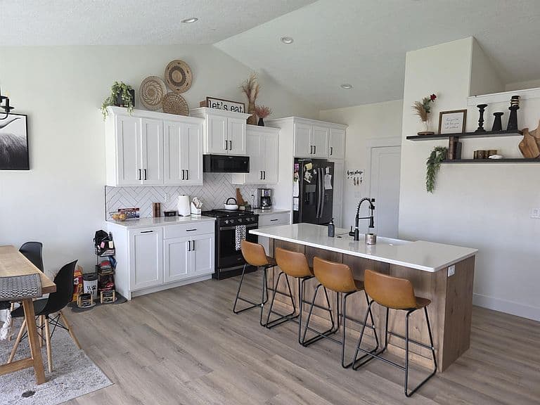 1177 Dolostone Dr photo 3