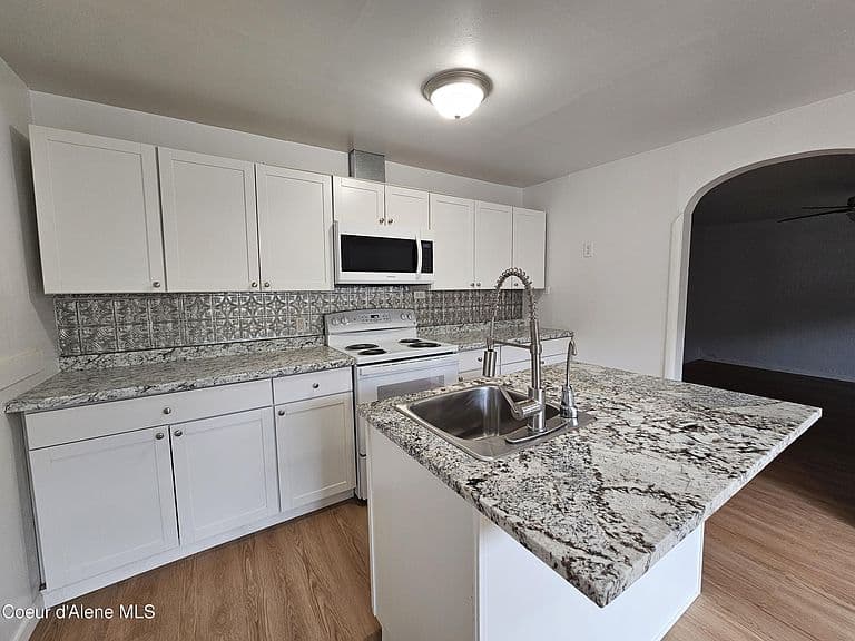 507 Washington Ave photo 4