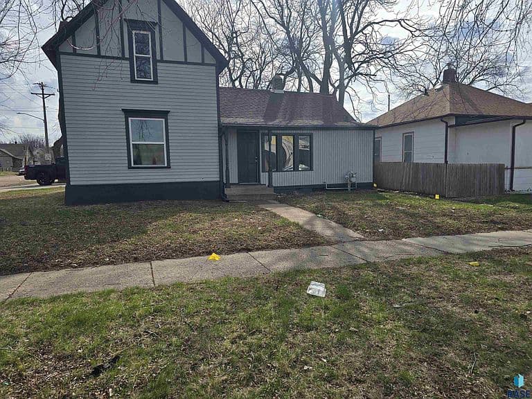 232 N Nesmith Ave photo 1