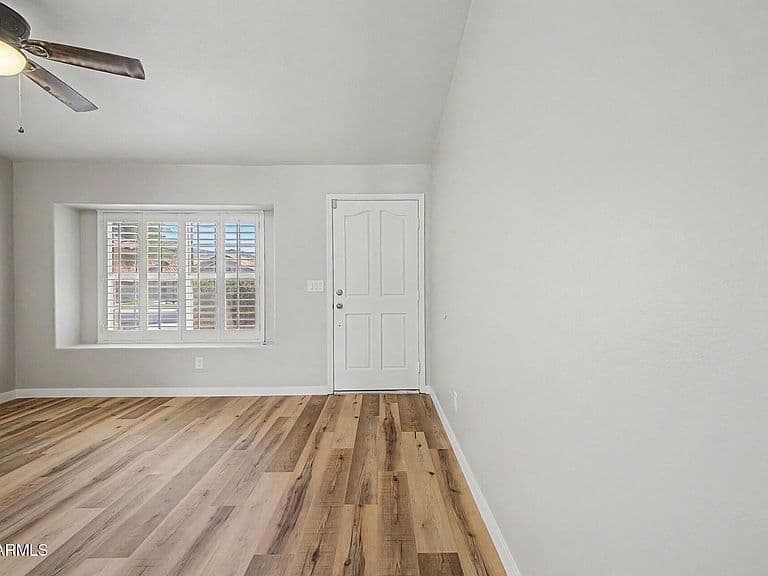 2434 E CATHEDRAL ROCK Drive photo 4