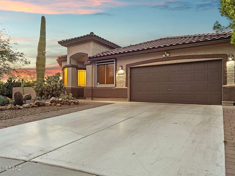 2278 E Big View Dr photo 5