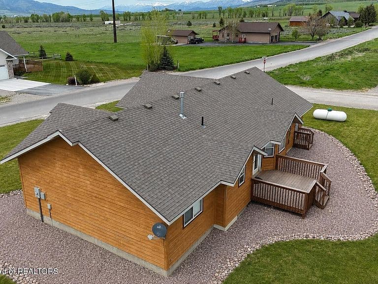 250 Brambleberry Dr photo 2