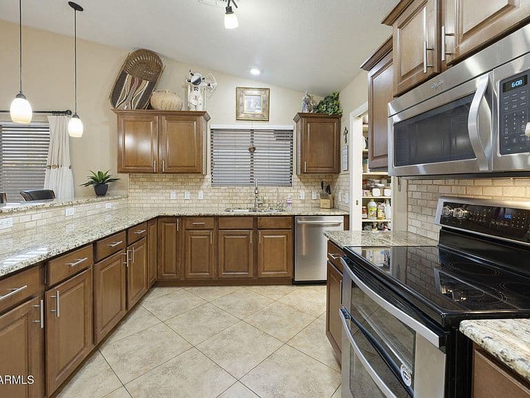 1089 LEISURE WORLD -- photo 4
