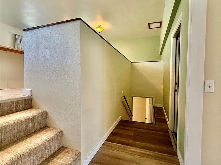 634 Starlight Dr photo 5
