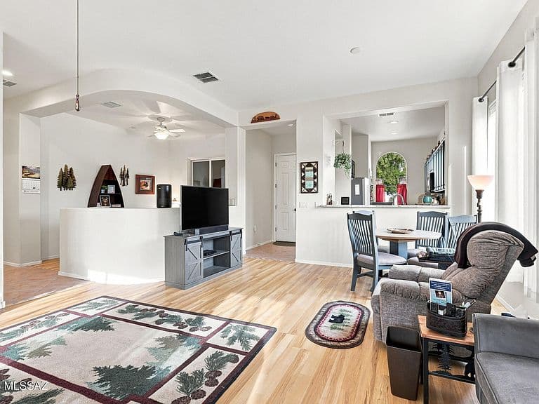 5812 S Azure Vista Way photo 3