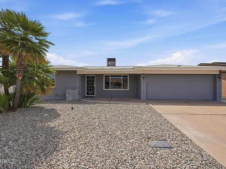 4039 E CATALINA Circle photo 1
