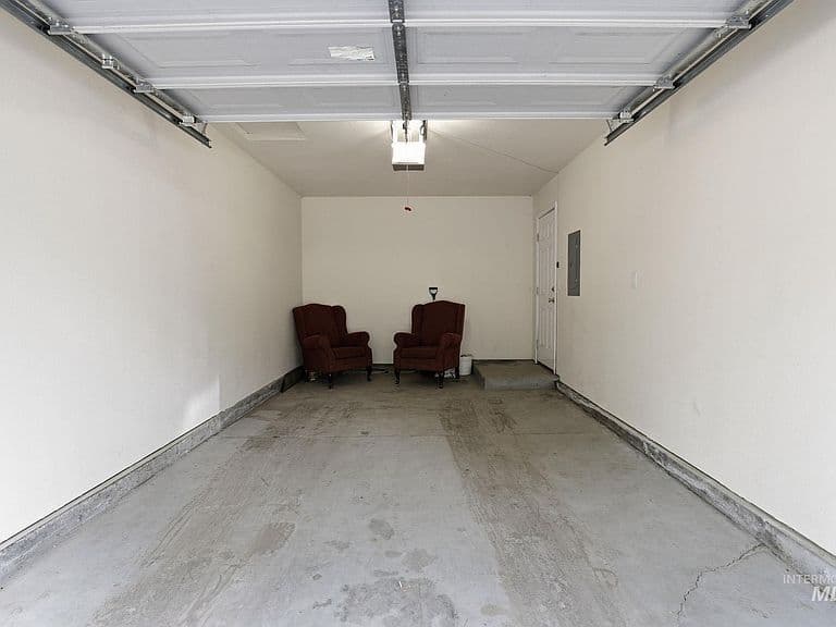 35 Sunrise Dr photo 2