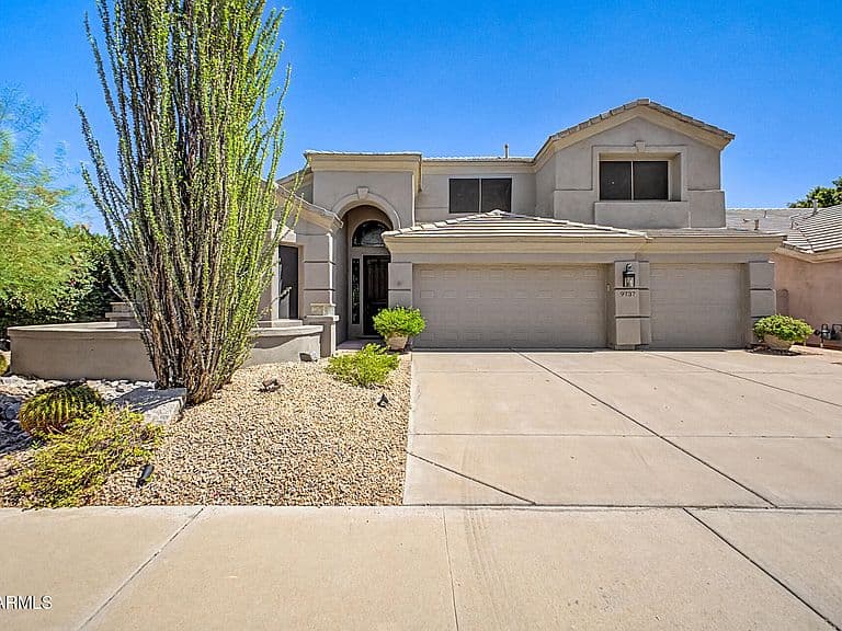 9737 E CELTIC Drive photo 2