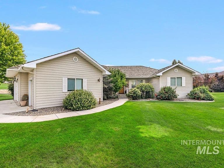 301 Clear Lake Ln photo 5