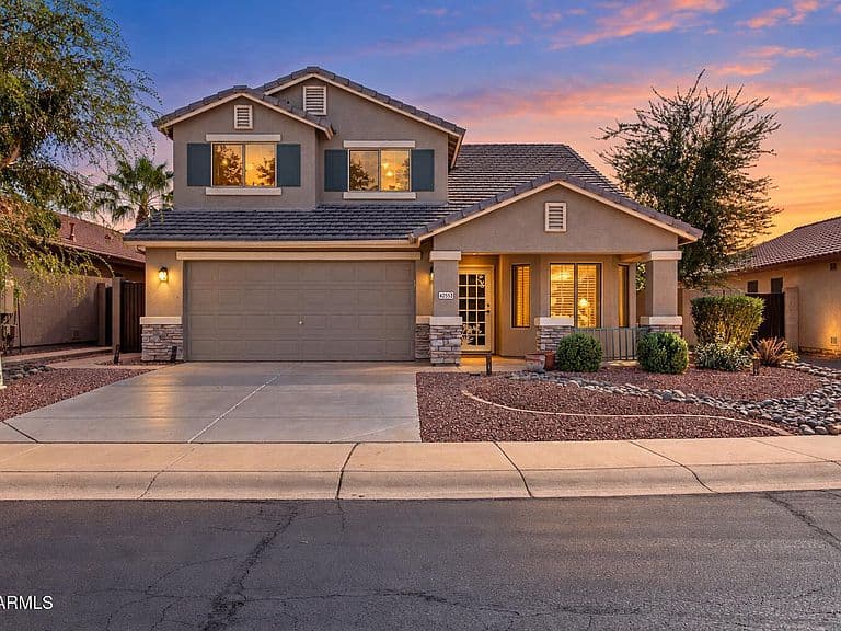 42553 W SPARKS Drive photo 1