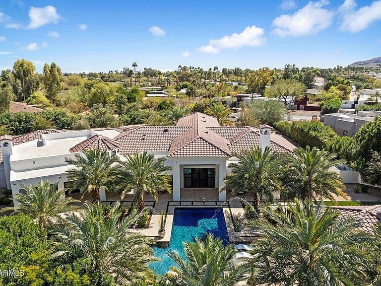 6600 N CARDINAL Drive photo 3