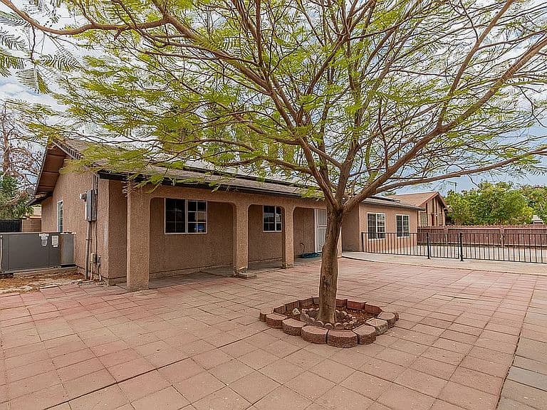 8415 S Yavapai Ln photo 2