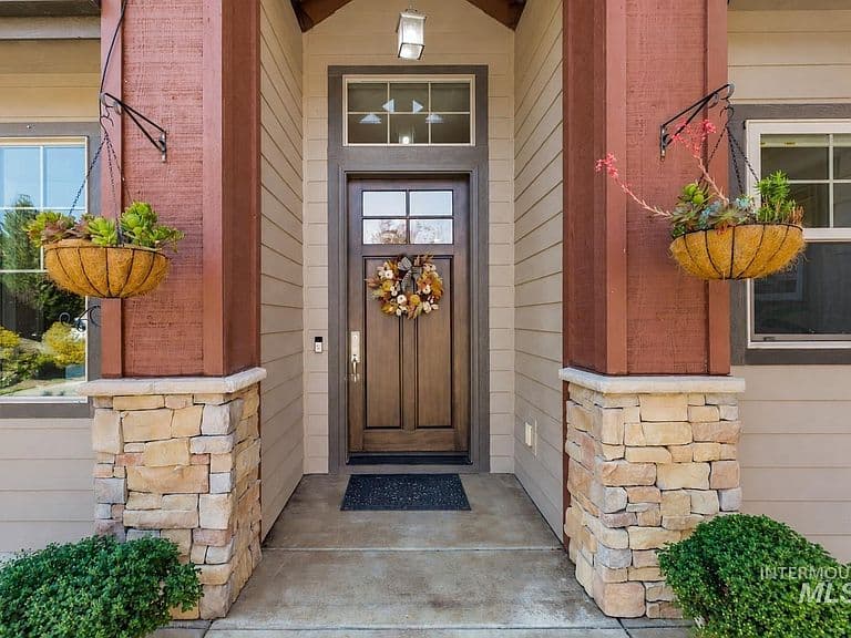 3833 Sage Creek Dr photo 3
