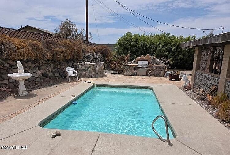 1940 Papago Dr photo 2