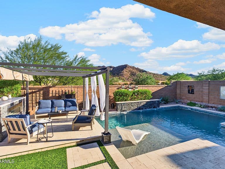 16779 W PASEO Way photo 3