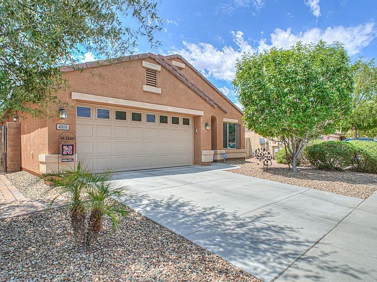 40111 W COLTIN Way photo 3