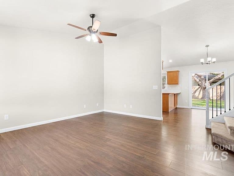 1304 N Atherton Ave photo 2
