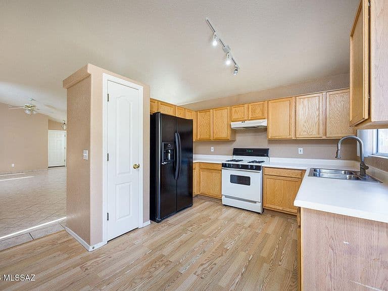 4488 W Holly Berry Way photo 5