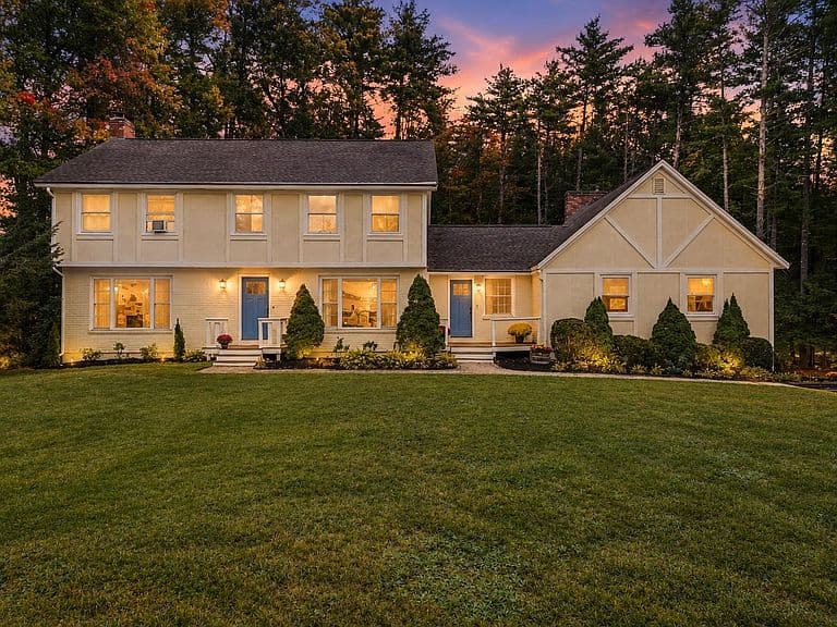 11 Greatstone Drive photo 1