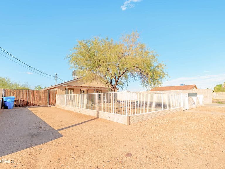 3024 W YUMA Street photo 2