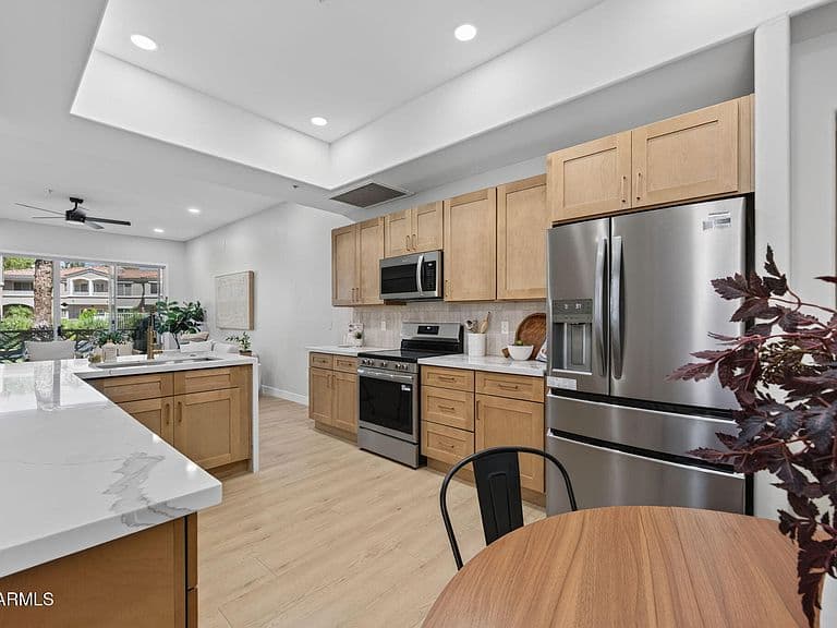 3800 S CANTABRIA Circle #1100 photo 5