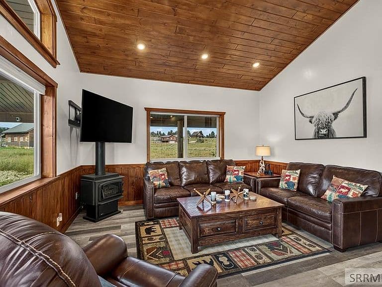 3987 Joseph Dr photo 5